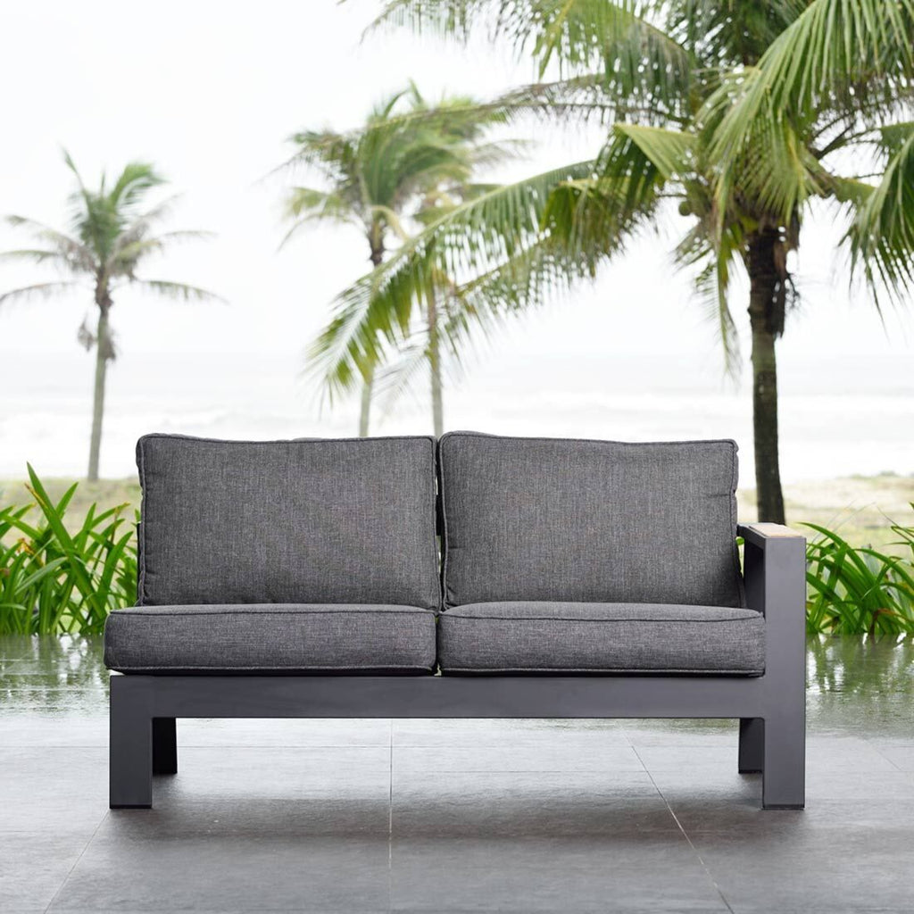 Montert hjørnesofa ute Palau aluminium olefin 259x259 cm på terrasse