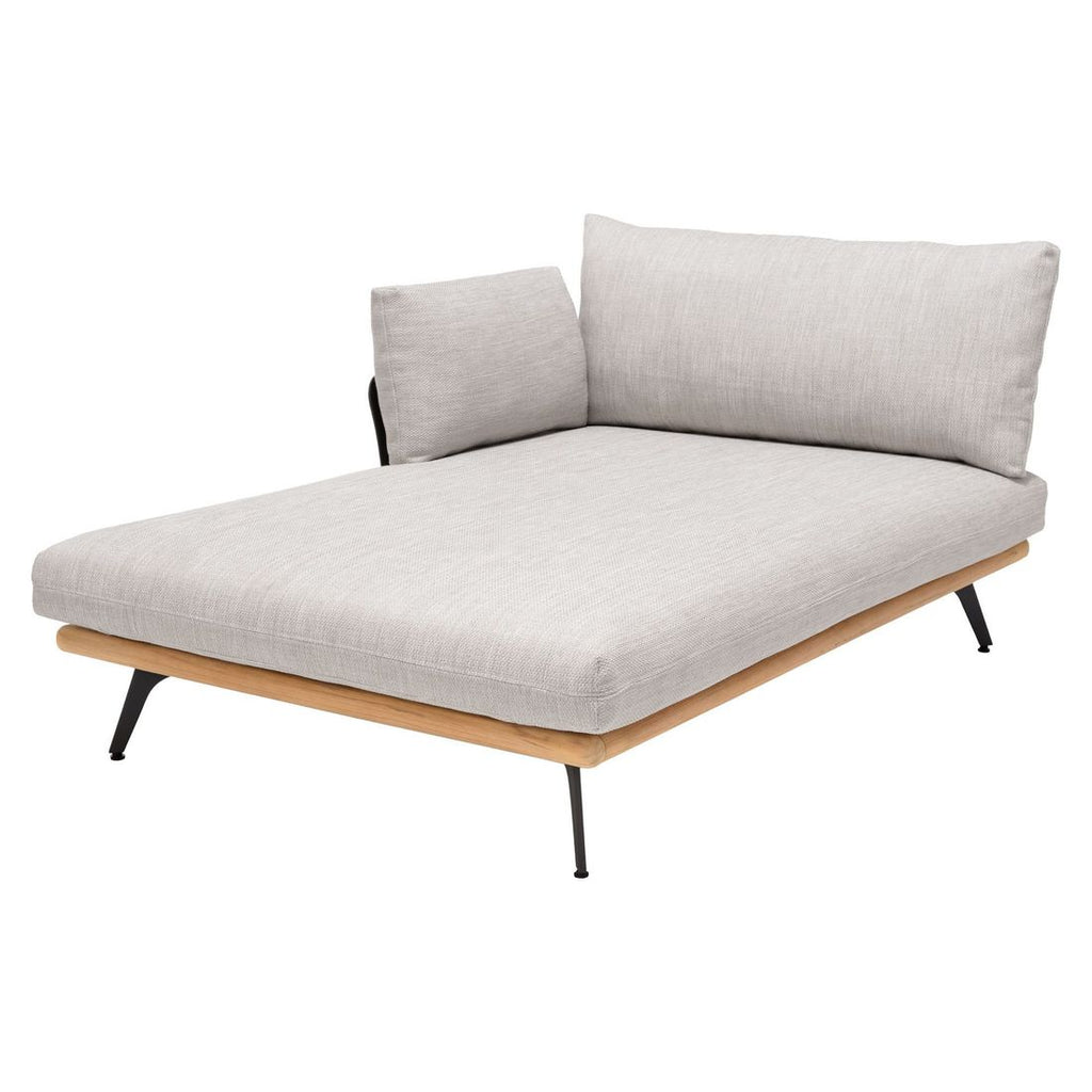 Montert hjørnesofa ute Pearl på terrasse