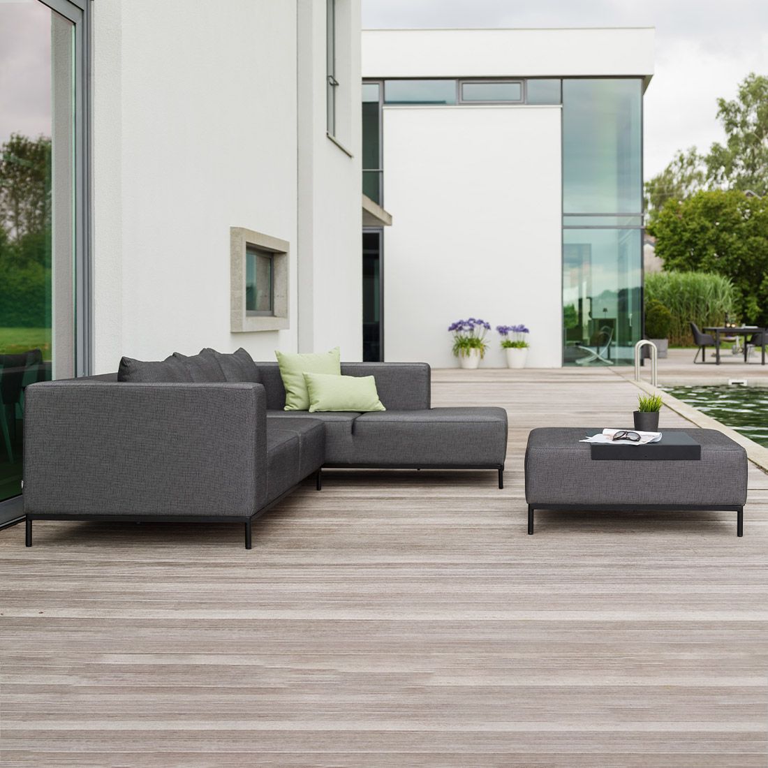 Hjørnesofa ute Taavi 302x203 cm aluminium/utestoff - Stern bakside