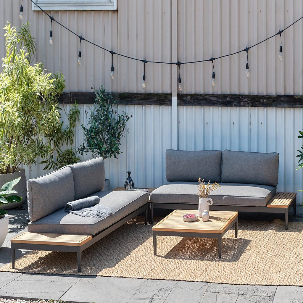 Hjørnesofa ute Topaz med loungebord aluminium og olefin fra LifestyleGarden forfra