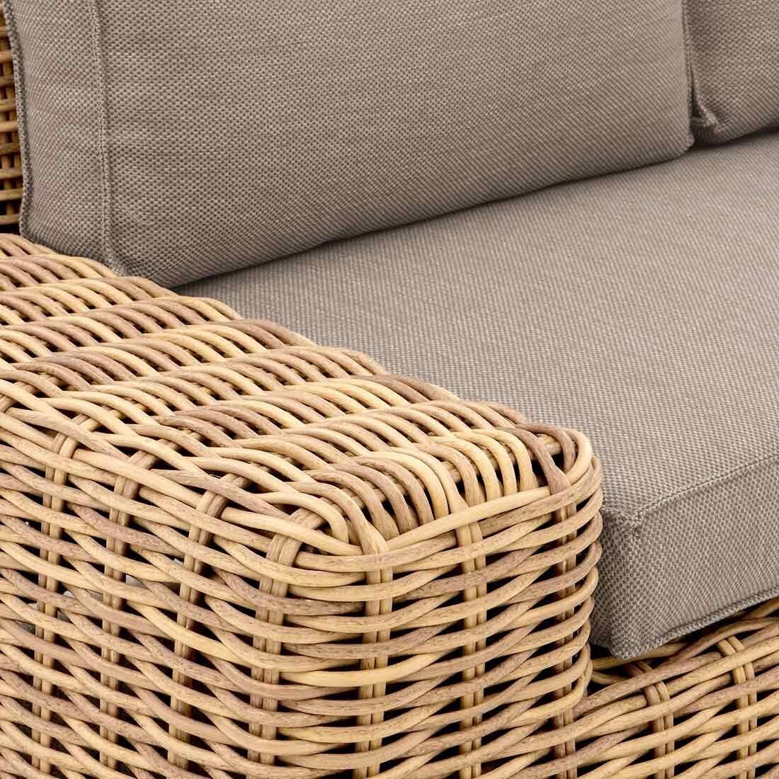 Hjørnesofa ute Yate med loungebord flettverk/olefin på hagefest