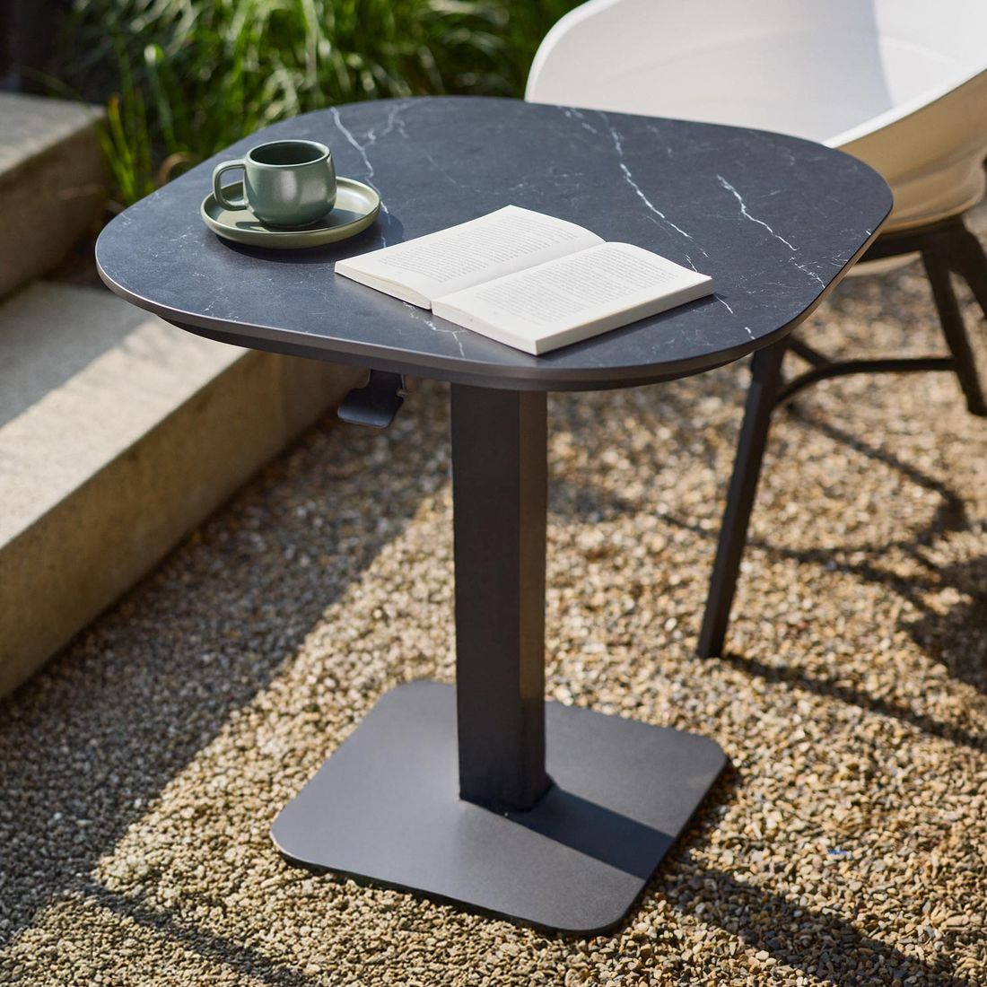 Høydejusterbart hagebord Tubb aluminium/keramikk 70x70 cm - Hartman bakside