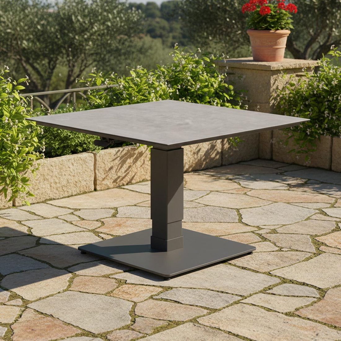 Høydejusterbart loungebord Bondino aluminium/keramikk bakside