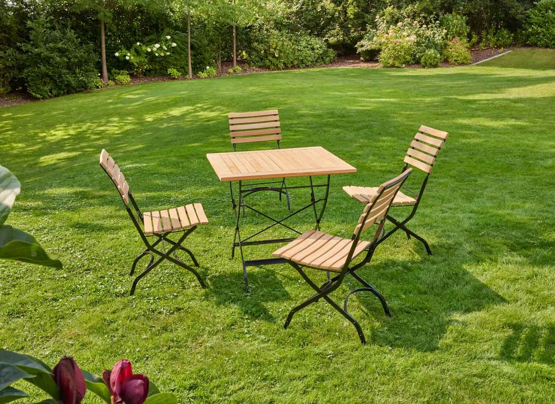 Nærbilde av stålramme på Klappbord ute Wimbledon 80x80 cm stål/teak