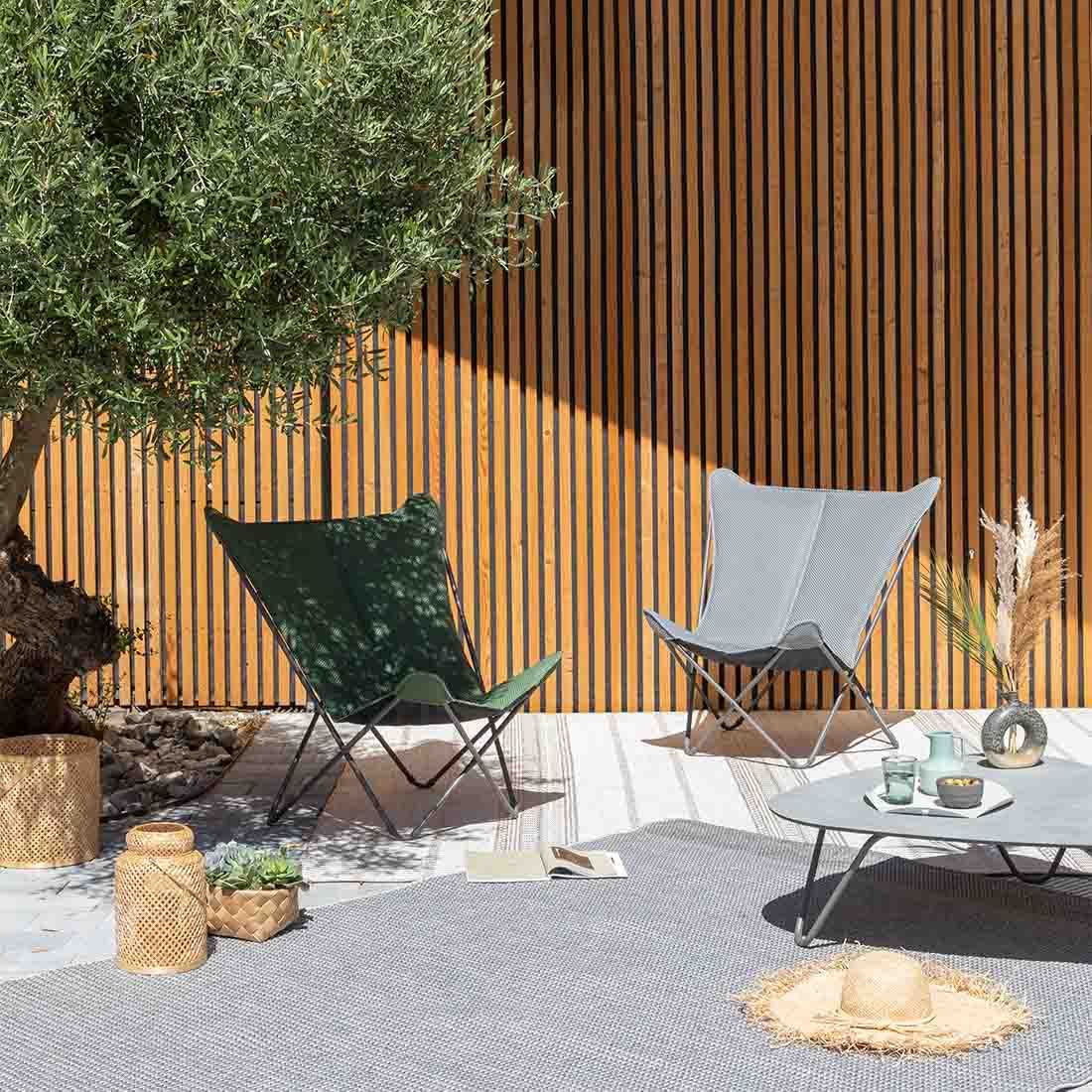 Detalj av stoff og ramme på Klappstol Pop Up XL stål/BeComfort