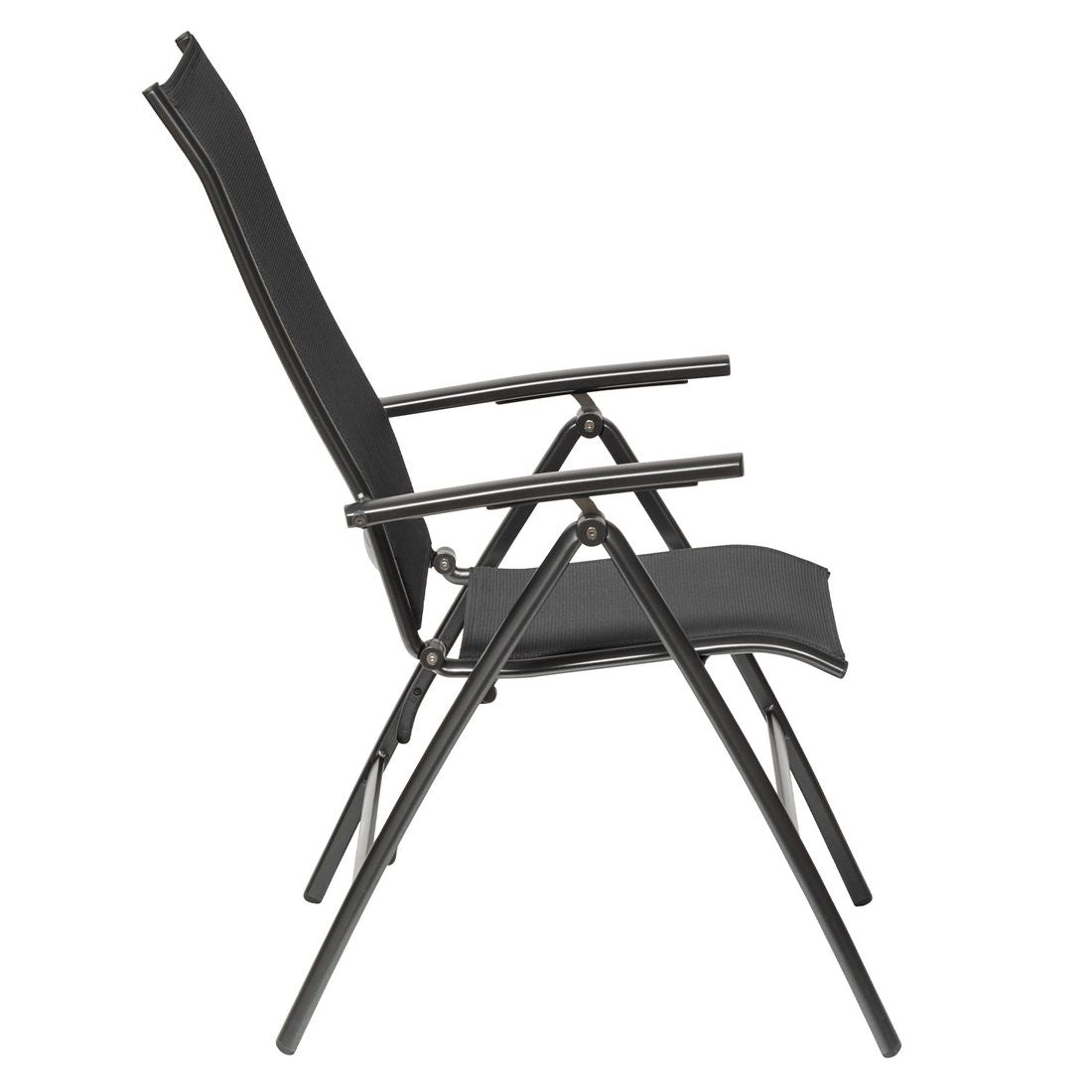 Montert Klappstol ute Legato Curve aluminium/textilen antrasitt - Kettler på terrasse