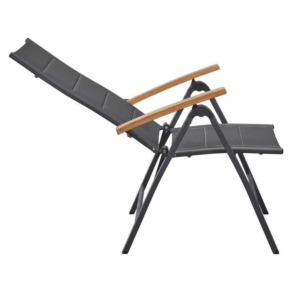 Klappstol ute Unicamo på terrasse i bruk