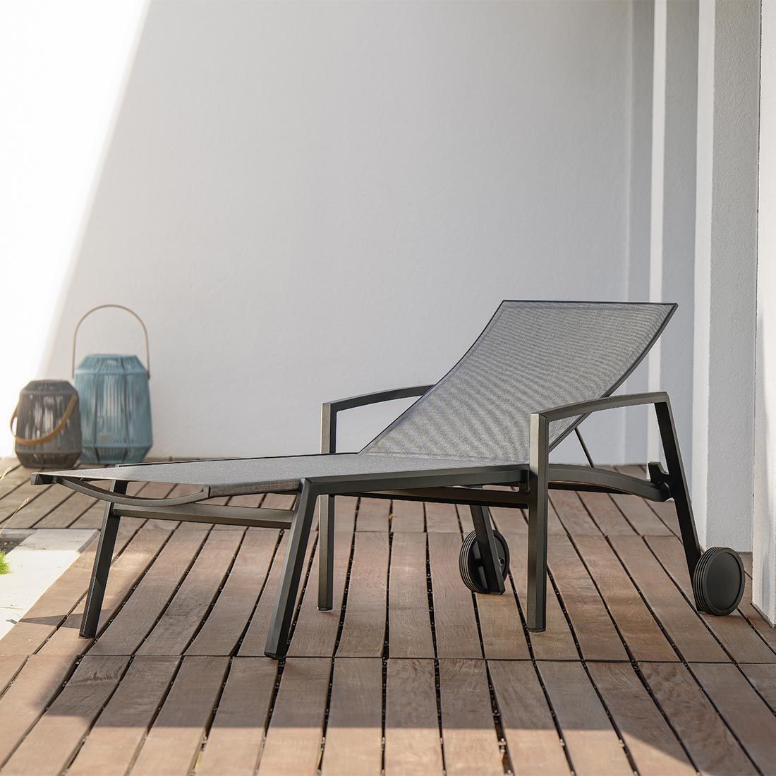 Komfort-liggestol Kari aluminium/textilen stablet