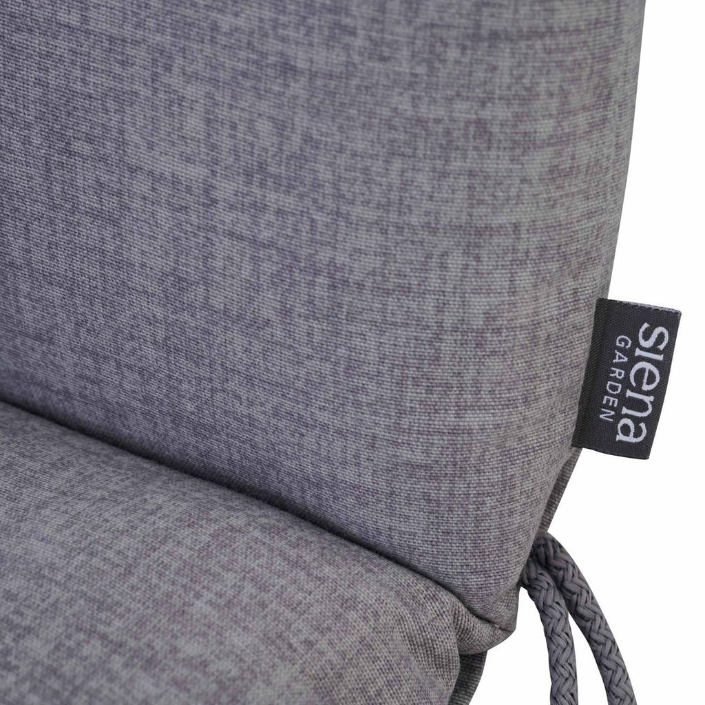 Detalj av stoff og polstring på Lavrygg stolpute Comfort