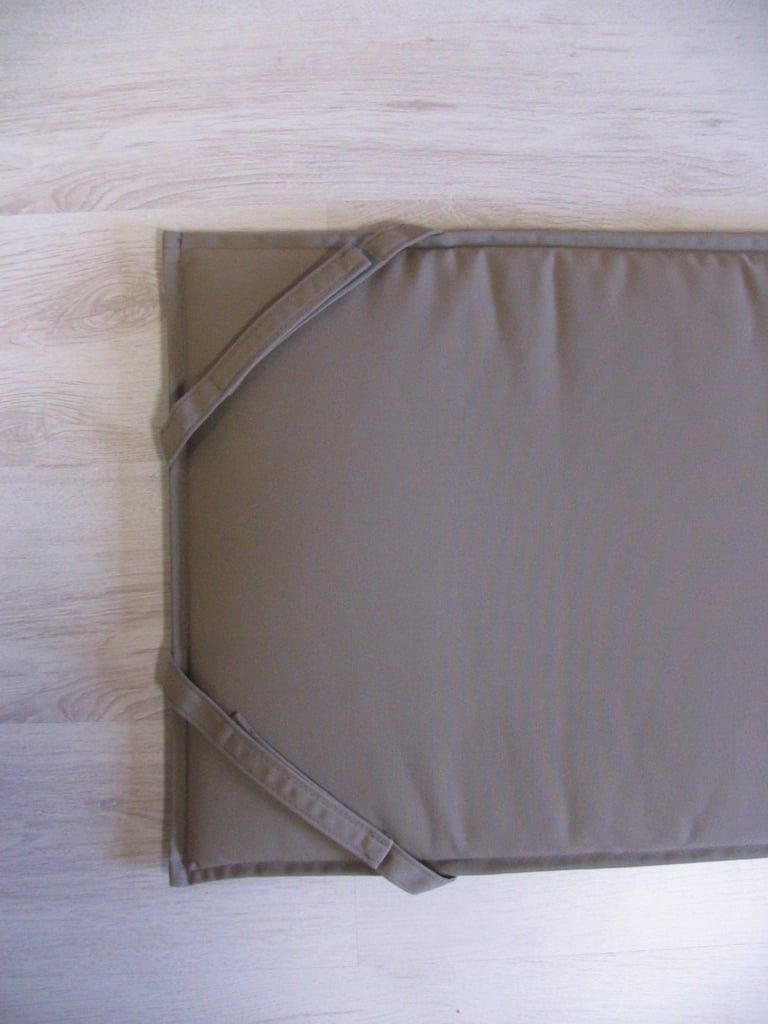 Lavrygg stolpute Vario polyakryl 50x100 cm bakside
