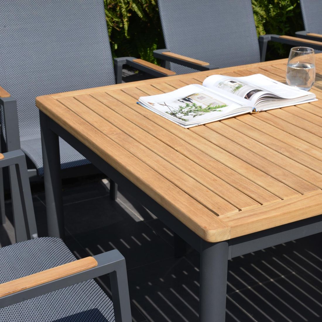Hagemøbelsett Palau 8 plasser, aluminium/teak 201x90 cm - LifestyleGarden