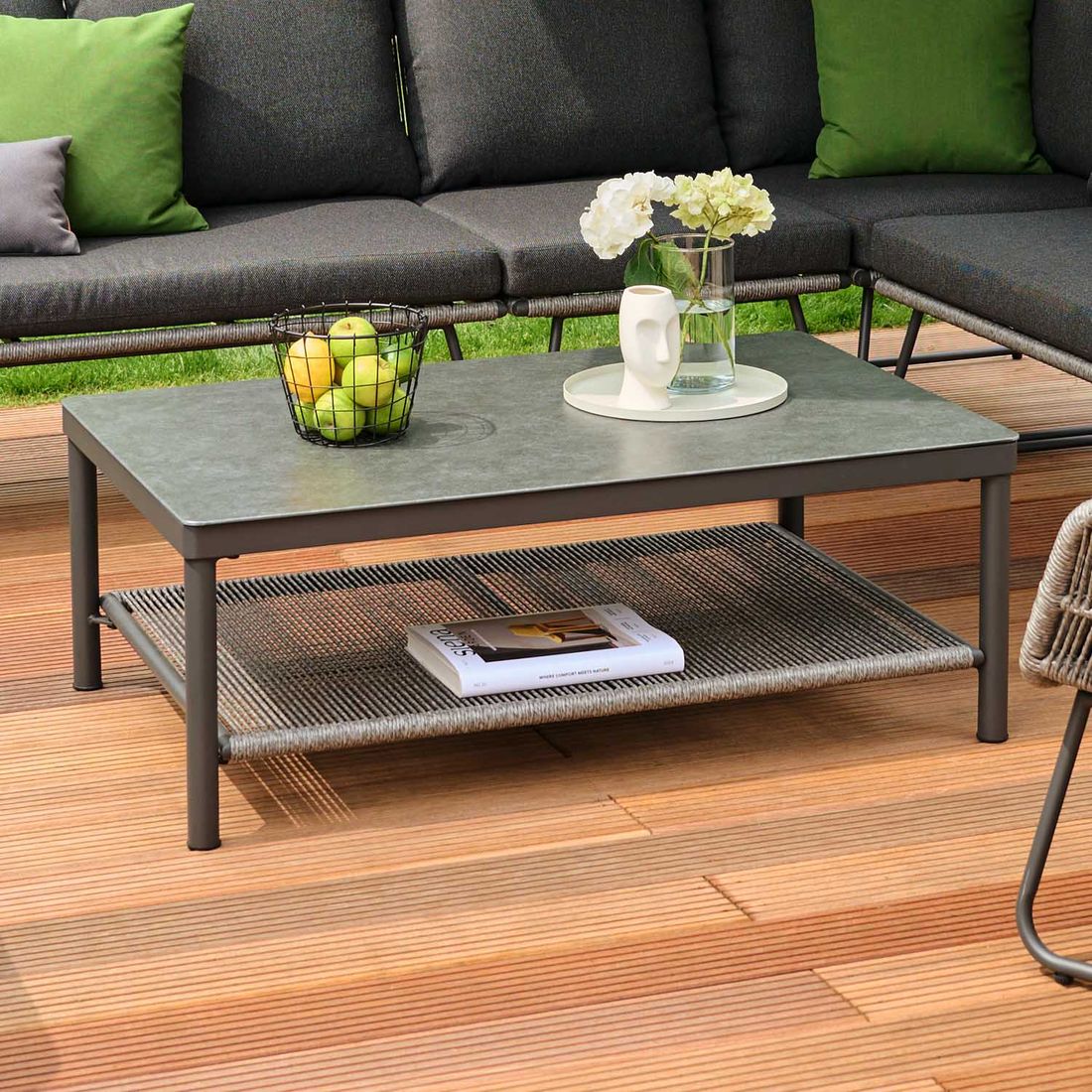 Loungebord Kansas 110x70 cm aluminium/glass detalj av bordplate