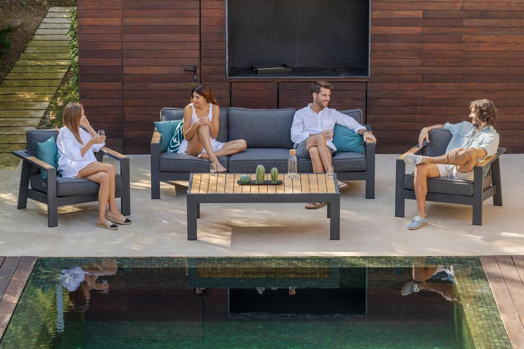 Loungebord Palau 143x80 cm aluminium/teak vist i uterom