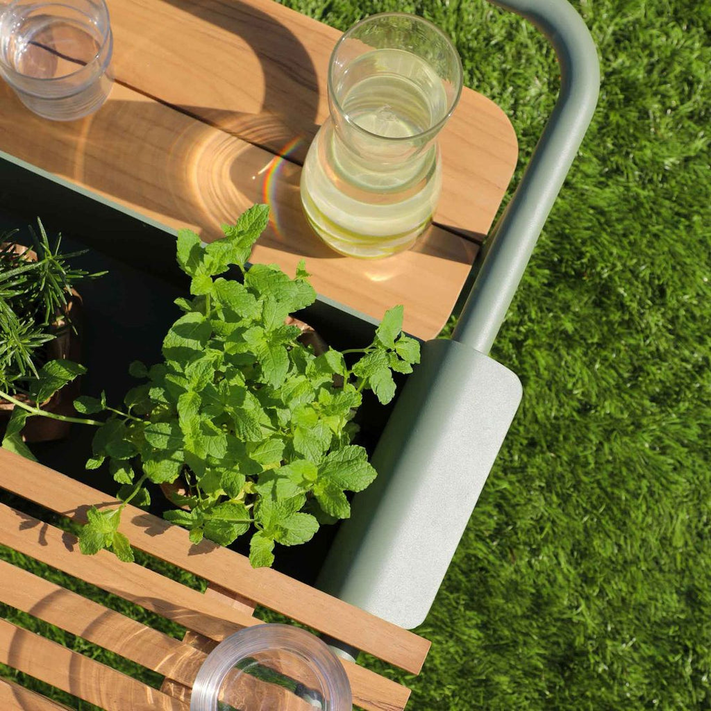 Loungebord Somerset aluminium/teak 83,5x46 cm visning fra siden