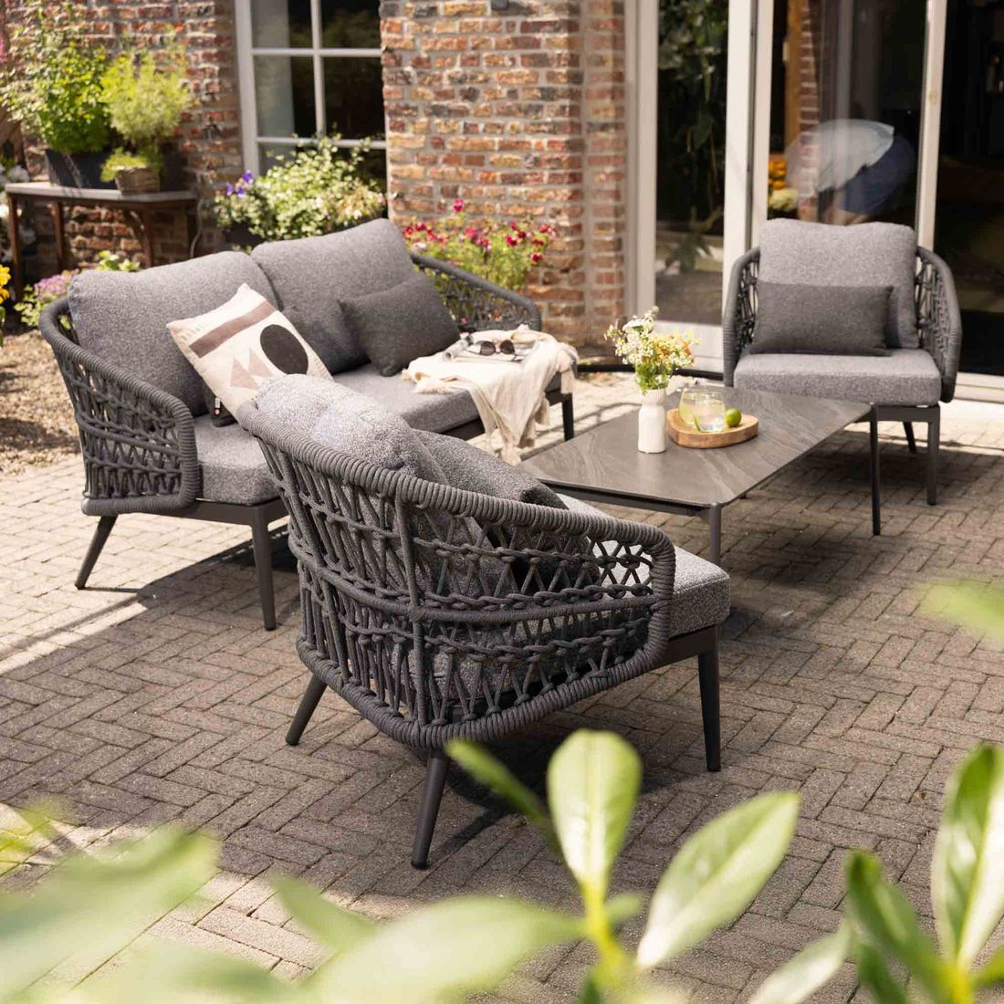 Loungesett 7013 med loungebord, aluminium/tau - Interliving bakside