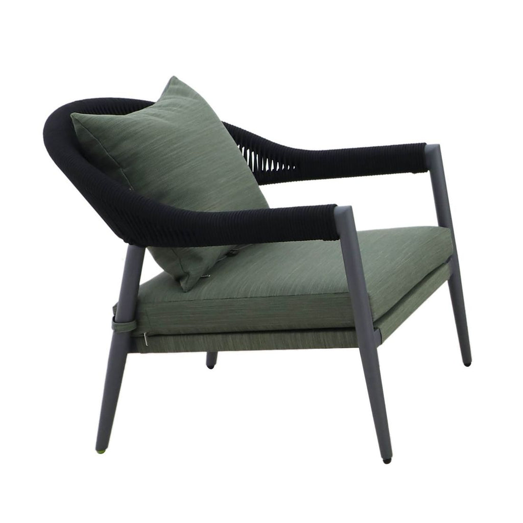 Loungesett Camarillo montert på terrasse