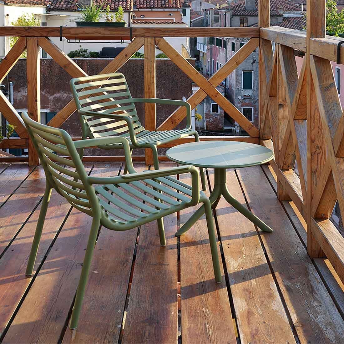 Loungesett Doga Relax med loungebord plast agave detalj av bord
