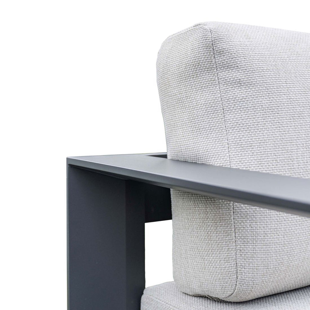 Loungesett Levanto aluminium med loungebord armstøtte nærbilde