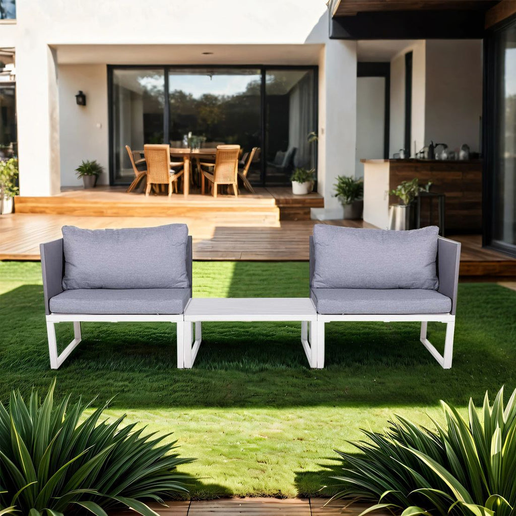 Loungesett Modular med loungebord aluminium/textilen - OUTLIV montert på terrasse