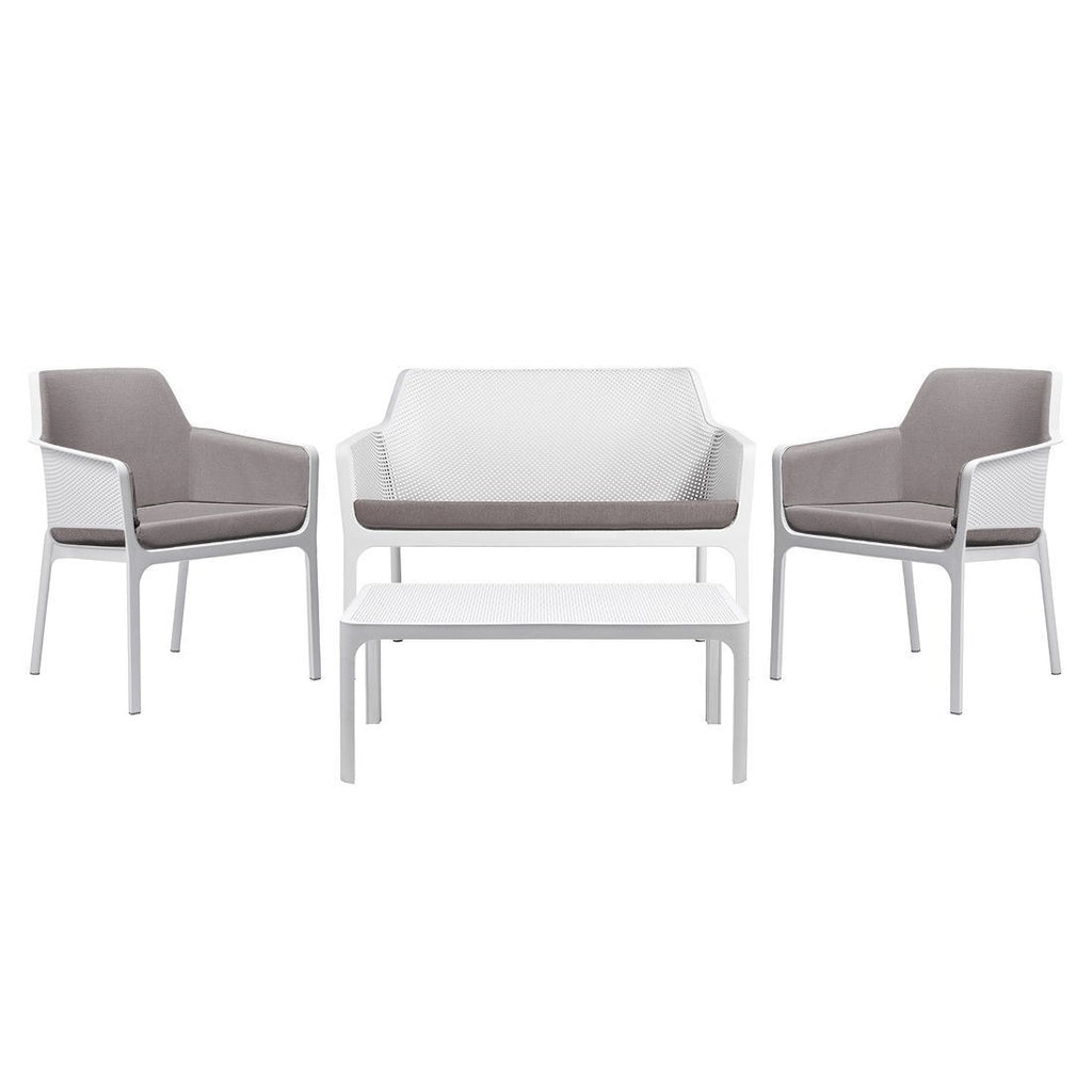 Montert Loungesett Net Relax med loungebord hvit i hage