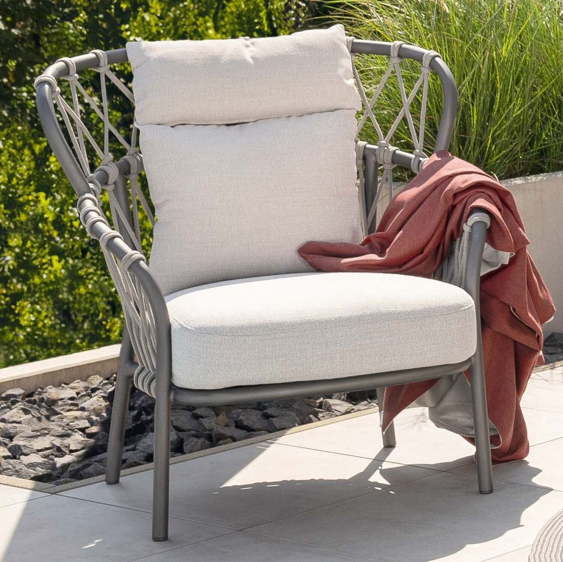 Loungestol Klea aluminium tau 93 cm forfra