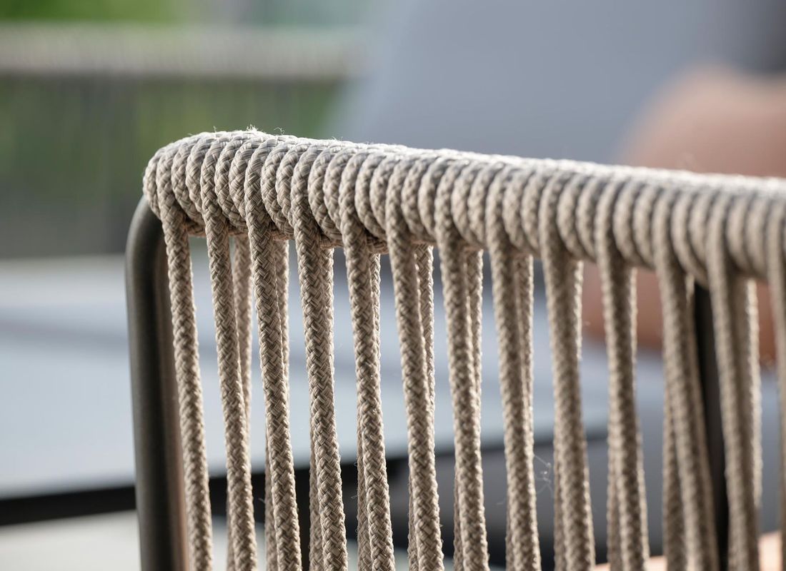 Loungestol Marla aluminium/tau med pute - Stern nærbilde av pute