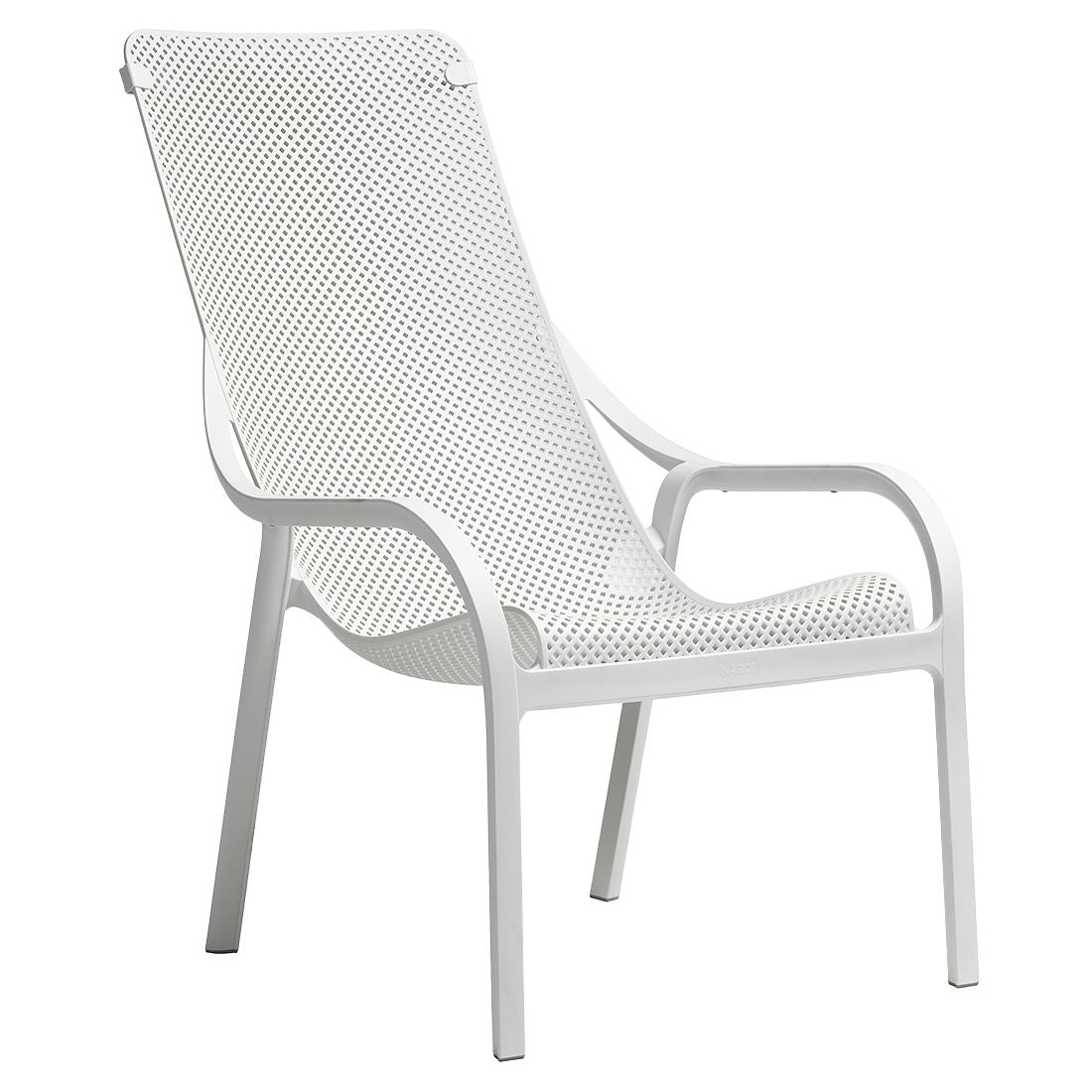 Loungestol Net stabelbar plast hvit - Nardi montert på terrasse