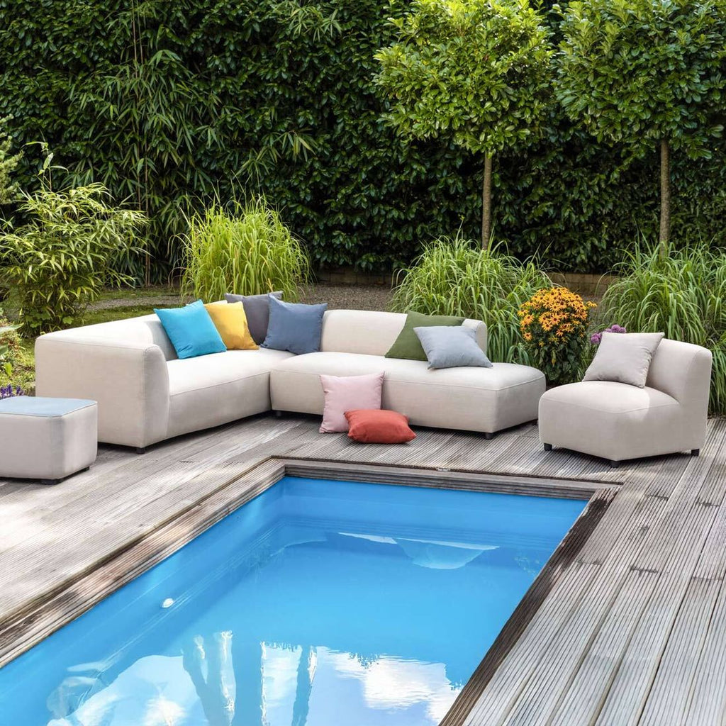 Loungestol Osea utestoff beige 70x93 cm - sammen med bord