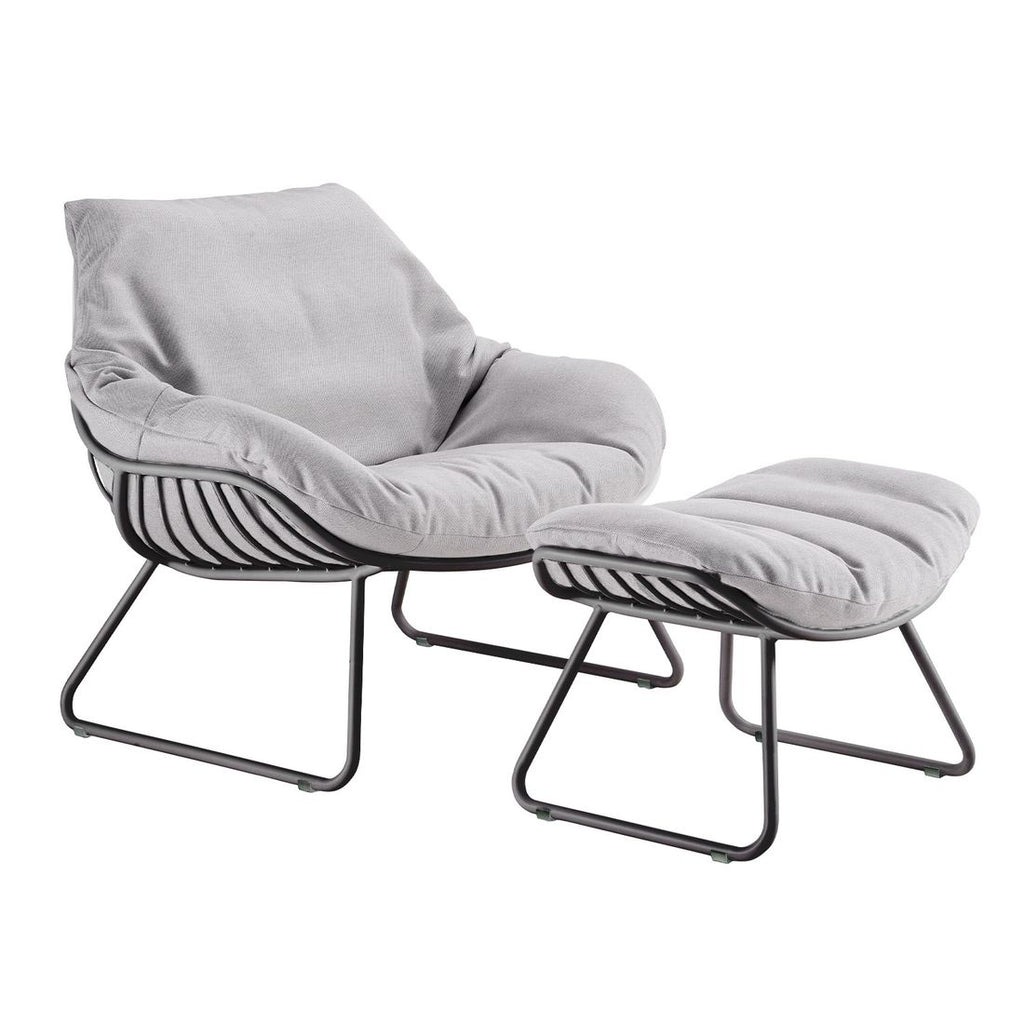 Montert Loungetaburett Chill aluminium/akryl 69x51 cm på terrasse