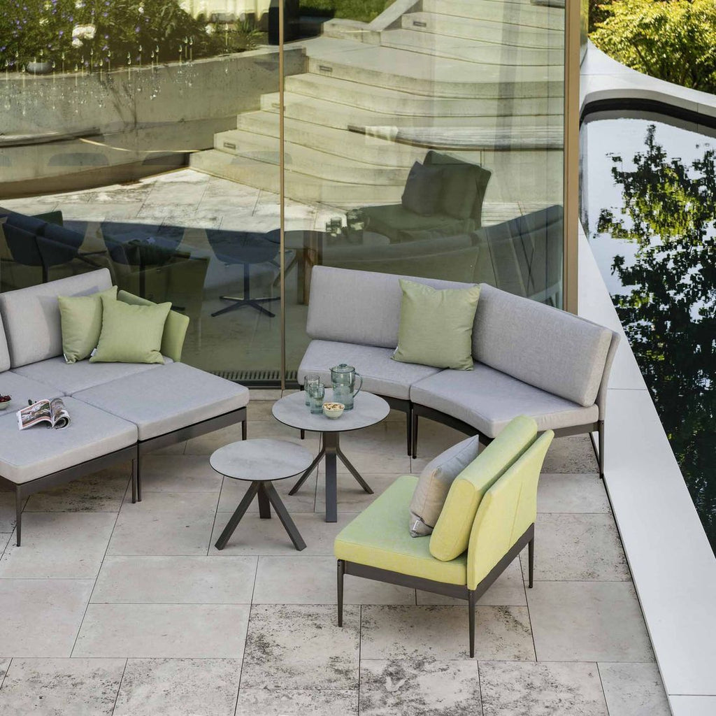 Nærbilde av aluminiumramme på Midtmodul lounge Ildigo aluminium/utestoff 80x80 cm Stern