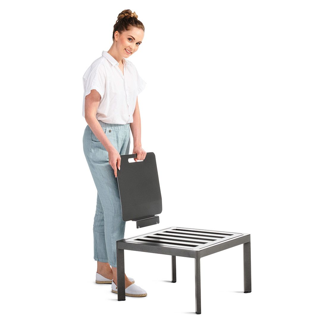 Montert Midtmodul lounge Lugo aluminium 60x60 cm i hage