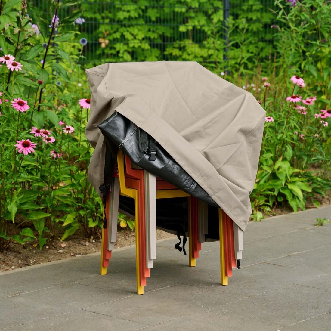 Detalj av tekstilmateriale på møbeltrekk til hagestol 67x67x80/110 cm beige