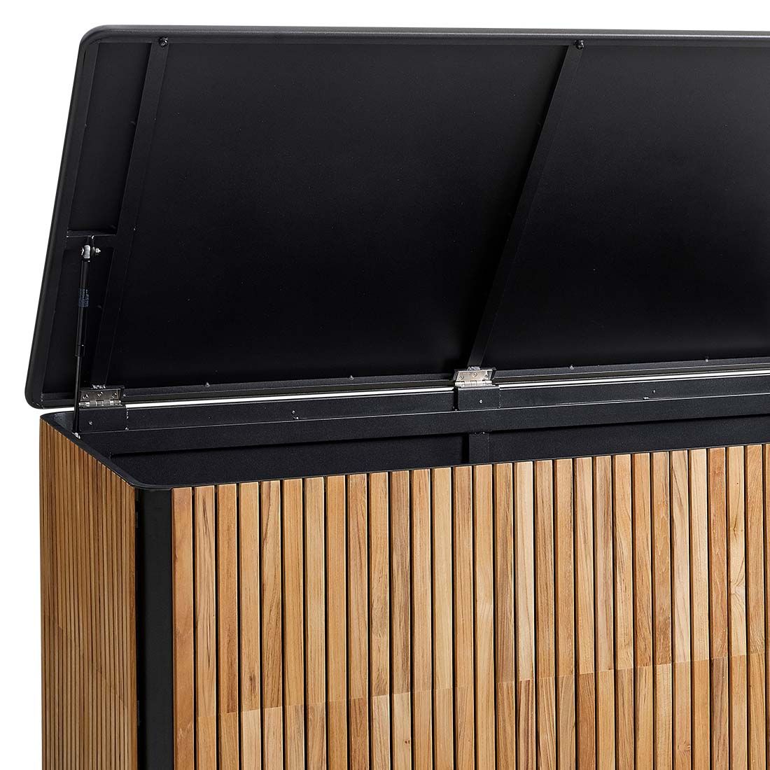 Oppbevaringsboks ute Combine stor teak/aluminium montert på terrasse