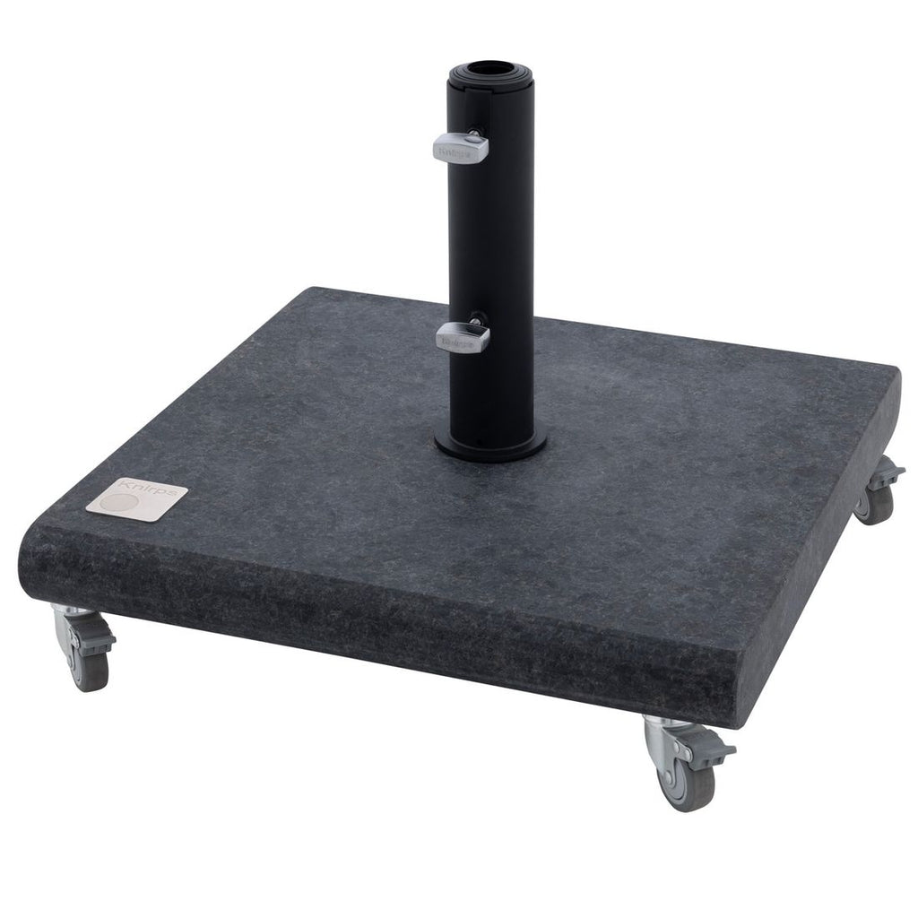 Parasollfot granitt 50 kg med 4 hjul 55x55 cm forfra