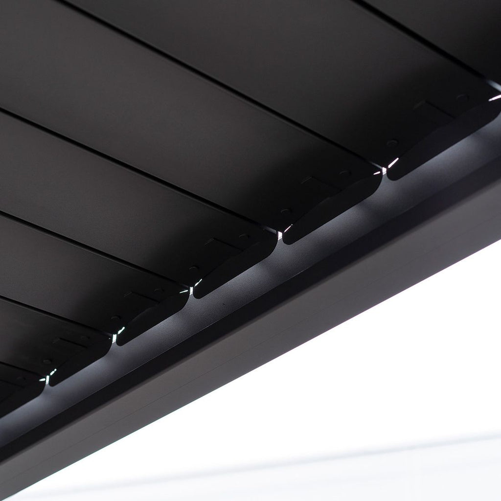 Lameller justert på Pergola Classic 300x300 cm aluminium antrasitt
