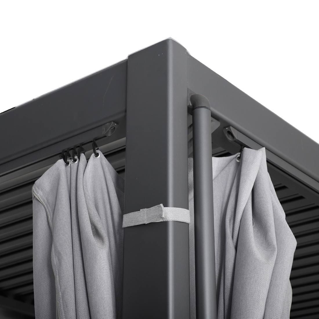 Detalj av lameller på Pergola Curtano 540x300 cm aluminium/olefin