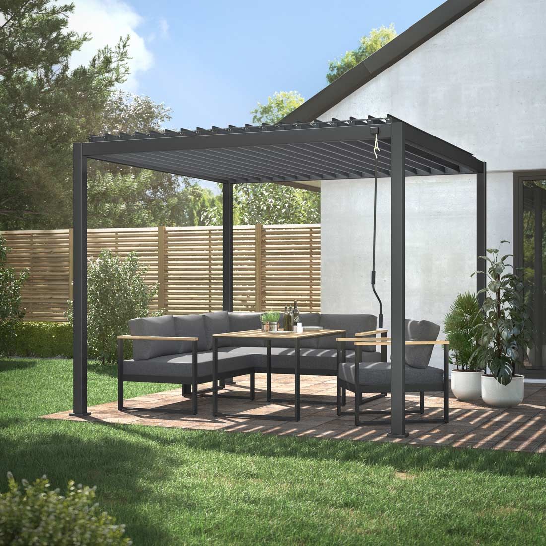 Detalj av justerbare lameller på Pergola Mira 300x300 cm aluminium antrasitt - OUTLIV