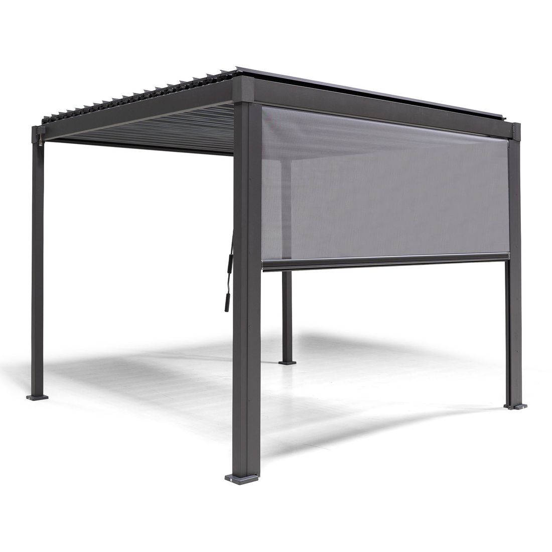 Montert Pergola siderullegardin Solid 300 cm på terrasse