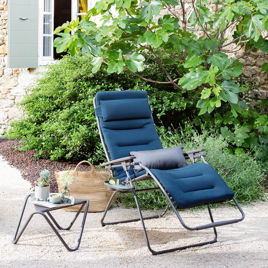 Montert Relax-stol Futura stål/BeComfort blå sammenleggbar i hage