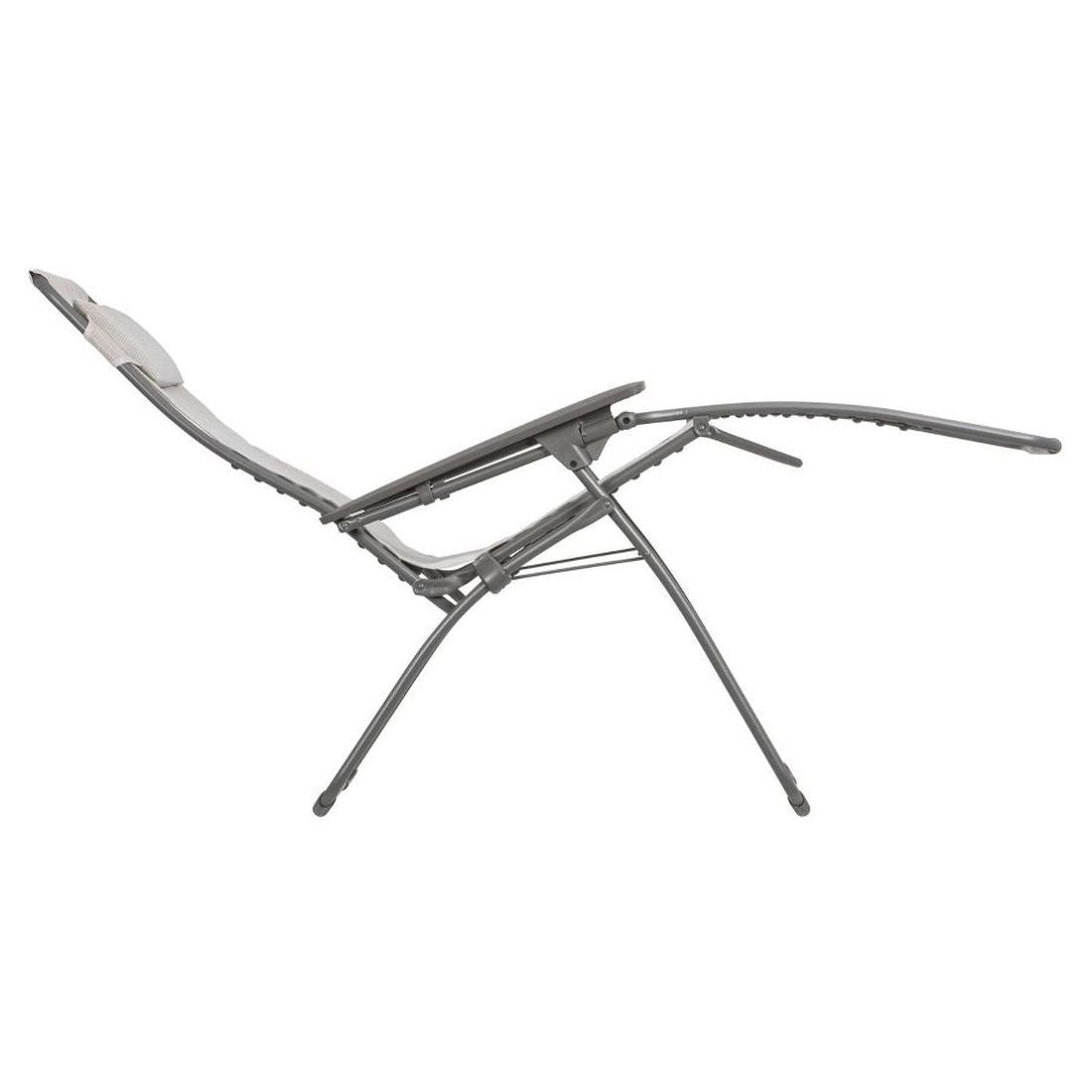 Relax-stol Futura XL stål/Batyline titane/seigle i avslappet posisjon