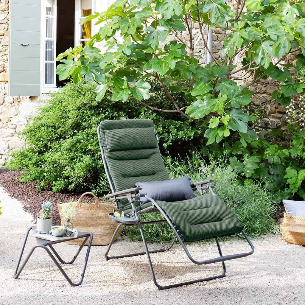 Nærbilde av stålramme på Relax-stol Futura XL stål/BeComfort sammenleggbar