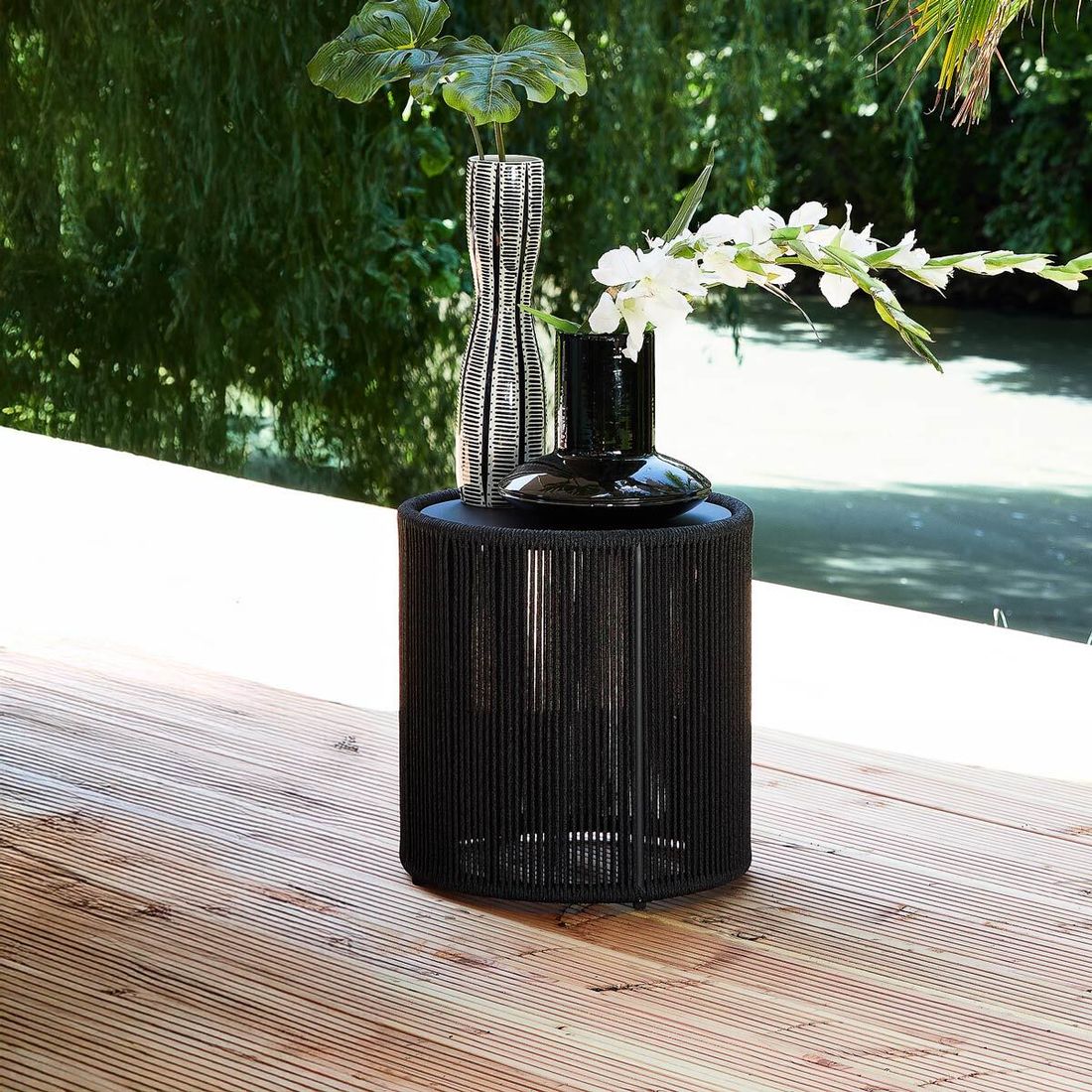 Sidebord ute Formentera aluminium tau Ø35,8 cm - Musterring bakside