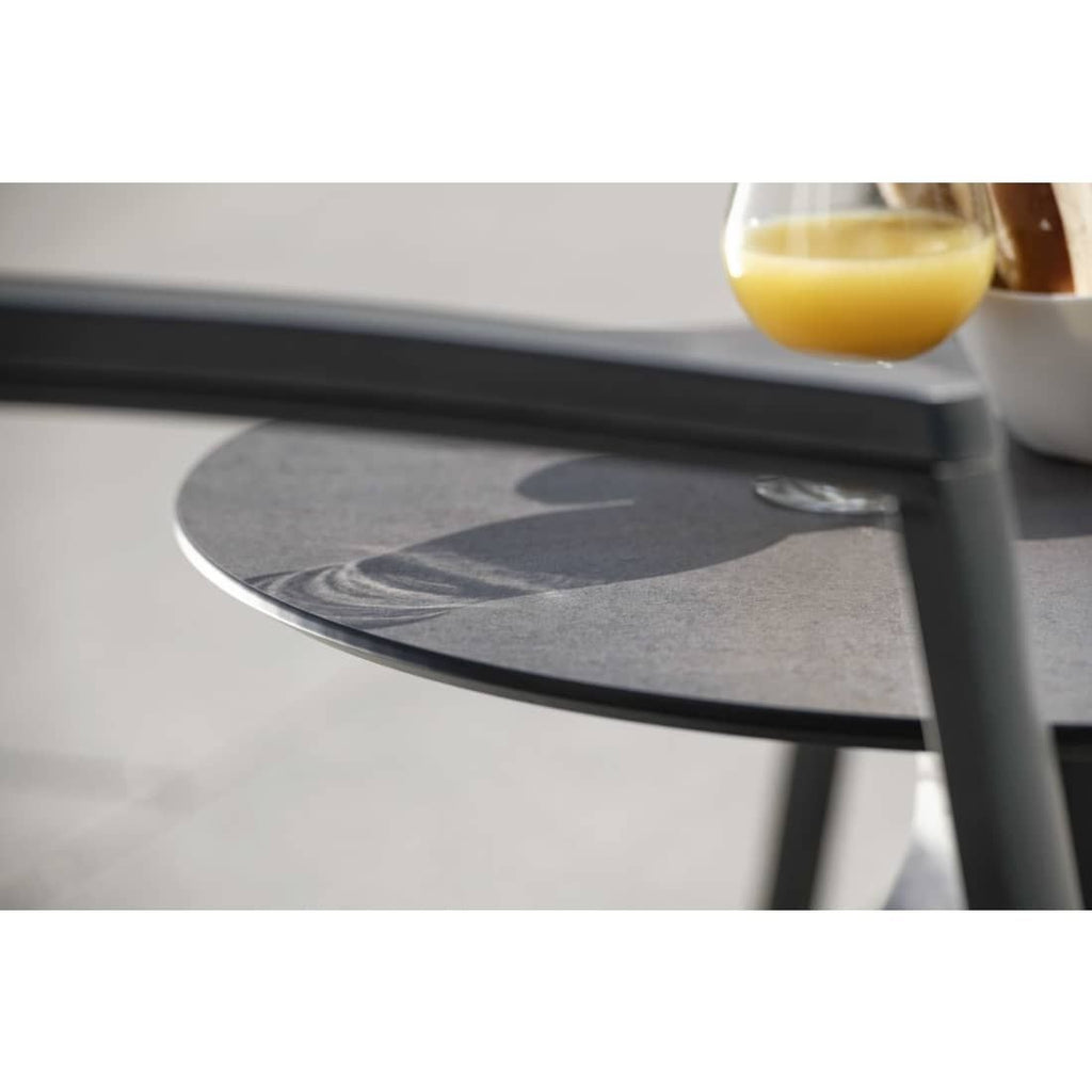Sidebord ute Freddie aluminium/Silverstar Ø55 cm bakside
