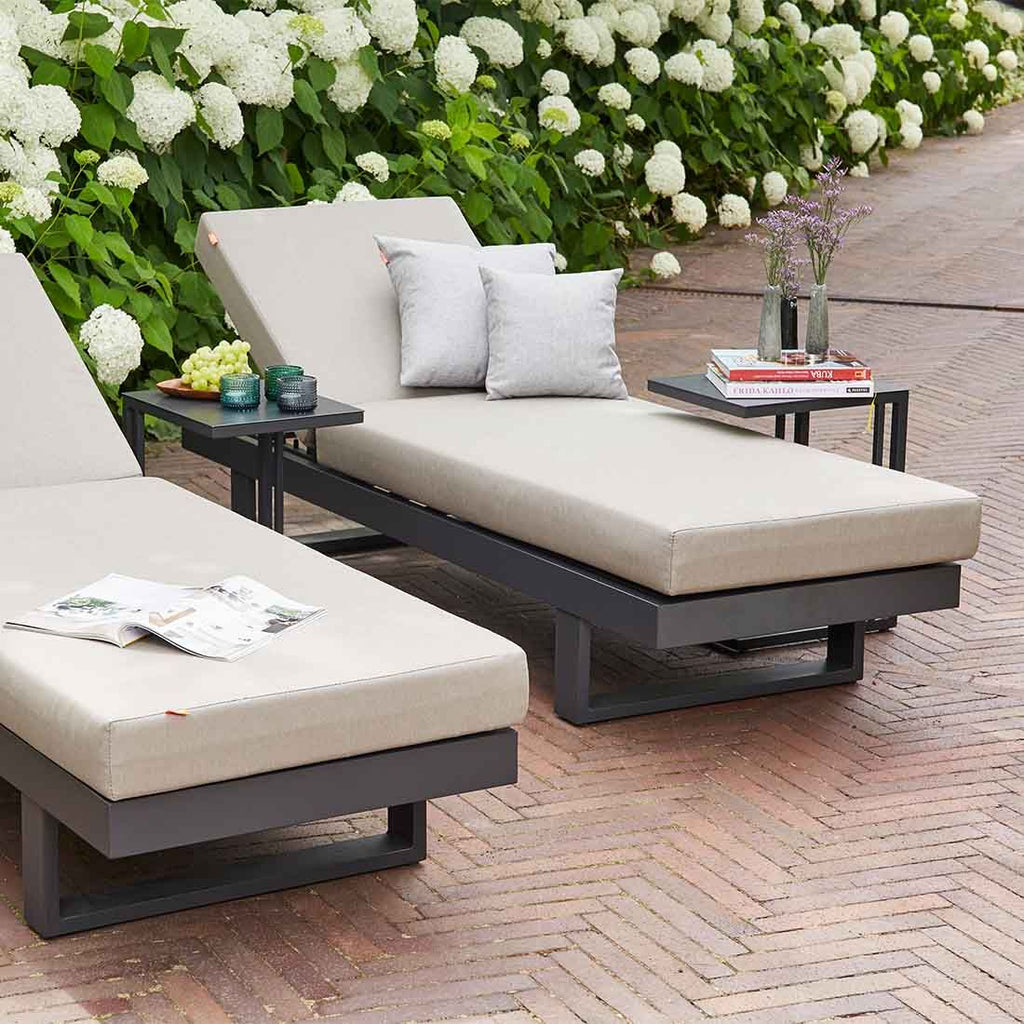 Sidebord ute Ramo aluminium 40x33,5 cm antrasitt vinklet