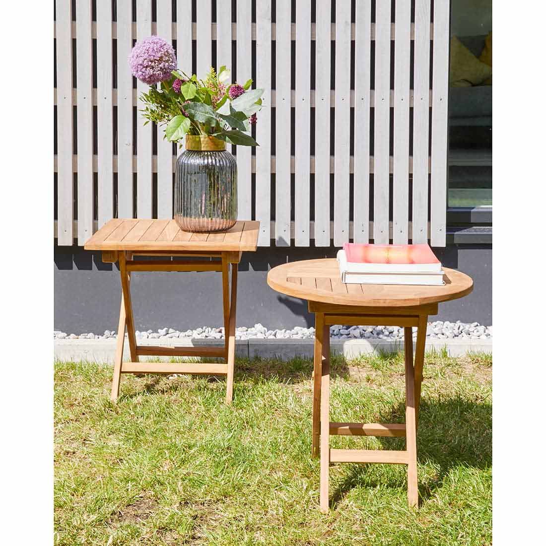 Sidebord ute Riva 50x50cm teak sammenleggbar detalj