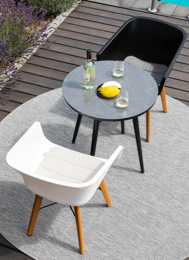 Sidebord ute Texel Ø66 cm aluminium/glasskeramikk detalj av farge og materiale