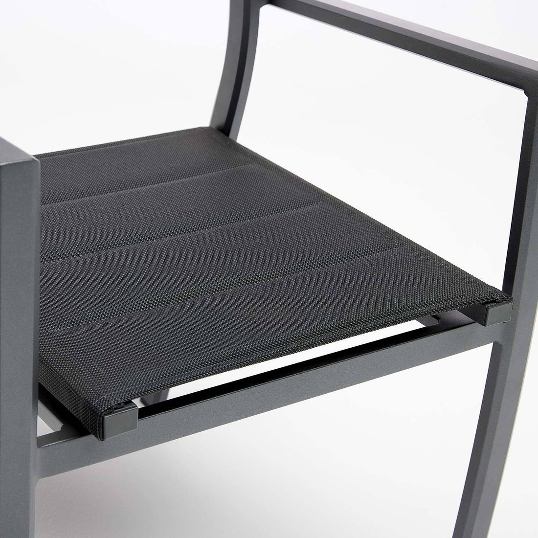 Sitteflate i outdoorstoff på Stabelstol ute Lugano aluminium tau