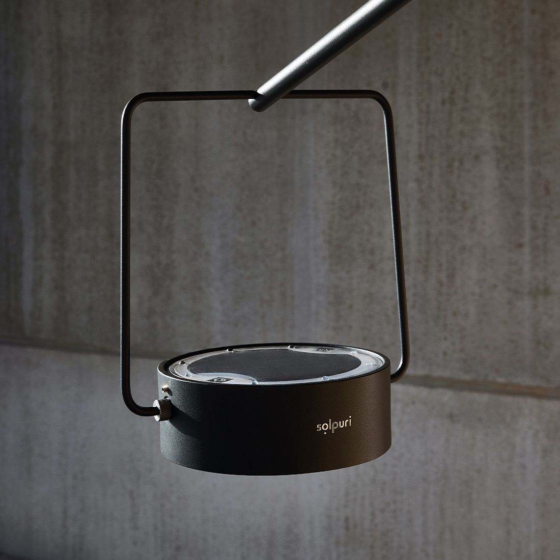 Solcelle-pendellampe ute Moon aluminium dimmbar - bakside