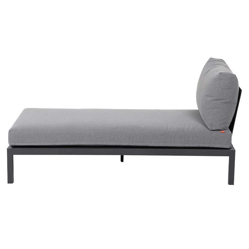 Montert Solseng Alvida høyre aluminium/polyester 102x178 cm på terrasse