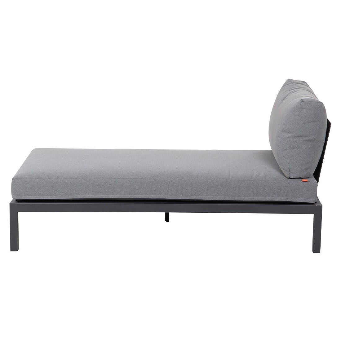 Montert Solseng Alvida høyre aluminium/polyester 102x178 cm på terrasse